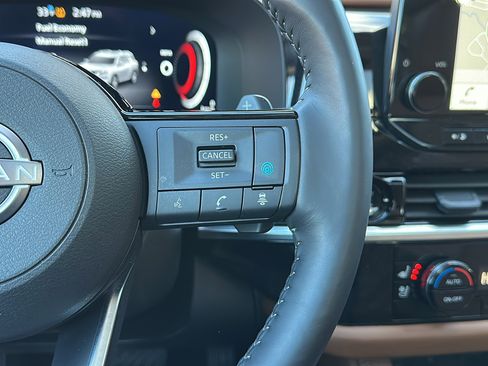 Certified 2025 Nissan Pathfinder Platinum w/ Cargo Package image 17