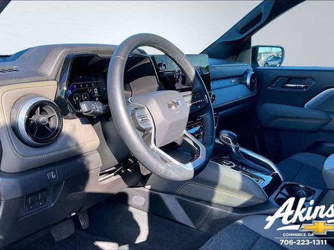 Used 2024 Chevrolet Colorado ZR2 w/ ZR2 Bison Edition image 13