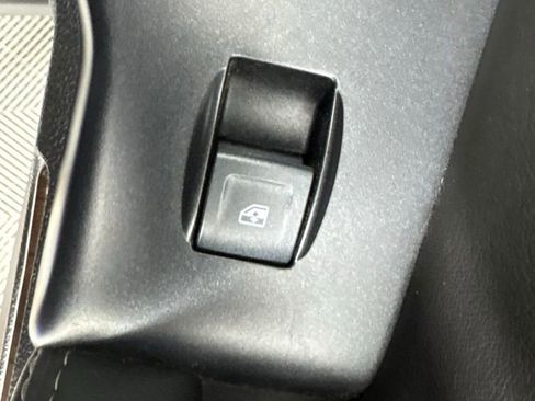 Used 2018 Chevrolet Tahoe LT image 48