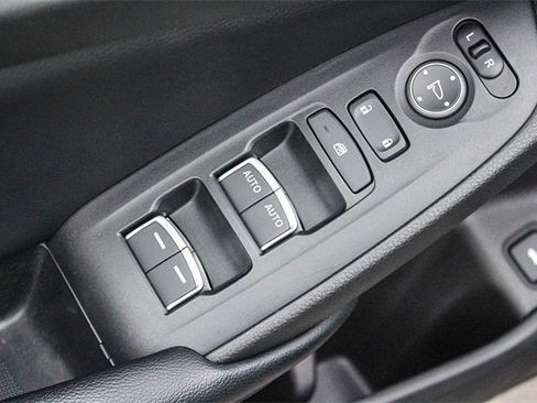 Used 2018 Honda Accord EX image 27