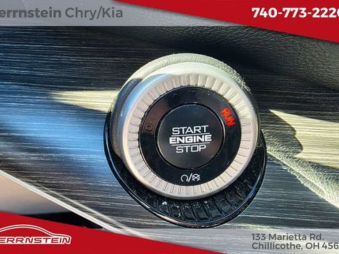 Used 2024 Jeep Wagoneer L Series II w/ Flexible Seating Group AWD/4WD image 21