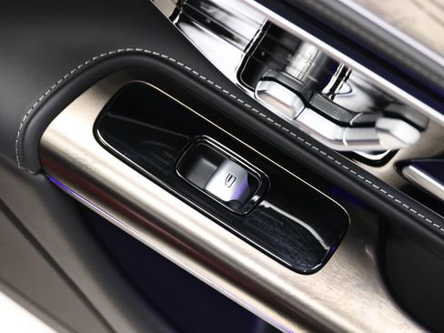 Used 2023 Mercedes-Benz SL 43 AMG w/ Driver Assistance Package image 66