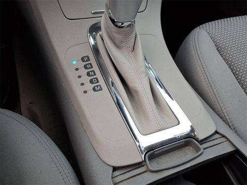 Used 2011 Chevrolet Malibu LS image 23