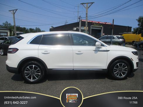 Used 2020 Lincoln Nautilus Premier w/ Equipment Group 101A AWD/4WD image 4