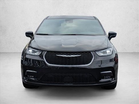 New 2026 Chrysler Pacifica Select image 6