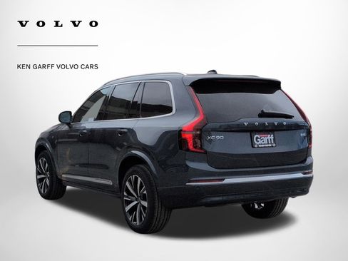 New 2026 Volvo XC90 B5 Core AWD/4WD image 5