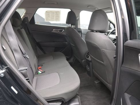 Used 2026 Kia Sportage LX FWD image 23