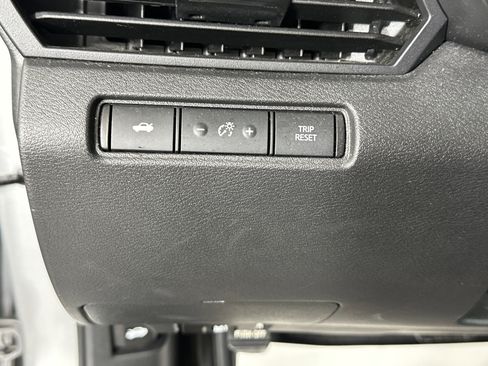 Used 2024 Nissan Altima 2.5 SV image 25