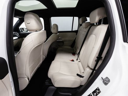 Certified 2024 Mercedes-Benz EQB 300 4MATIC image 22