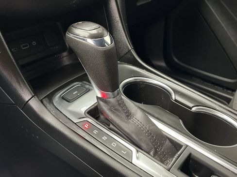 Used 2019 Chevrolet Equinox LT image 21