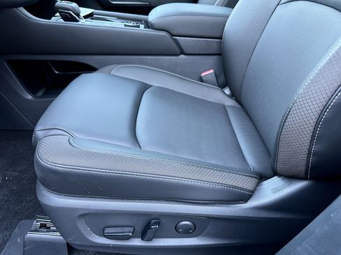 New 2026 Nissan Pathfinder SL w/ SL Premium Package image 32