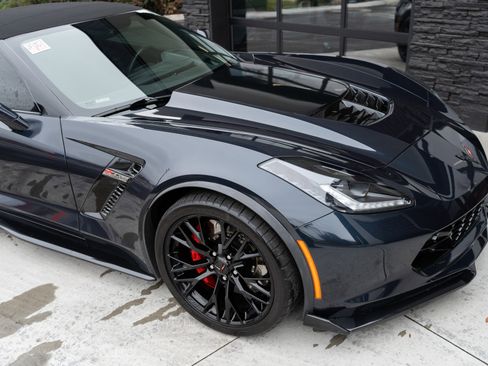 Used 2016 Chevrolet Corvette Z06 w/ 3LZ Preferred Equipment Group image 24