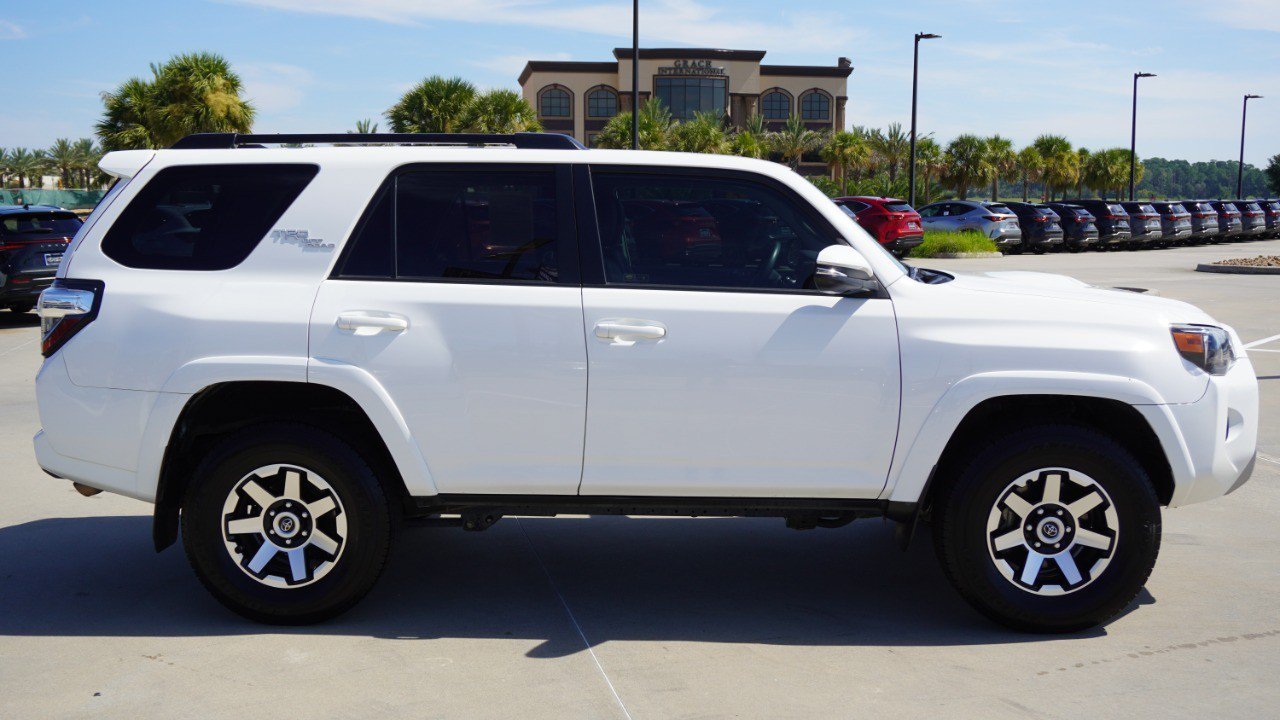 Used 2019 Toyota 4Runner TRD Off-Road Premium AWD/4WD image 4