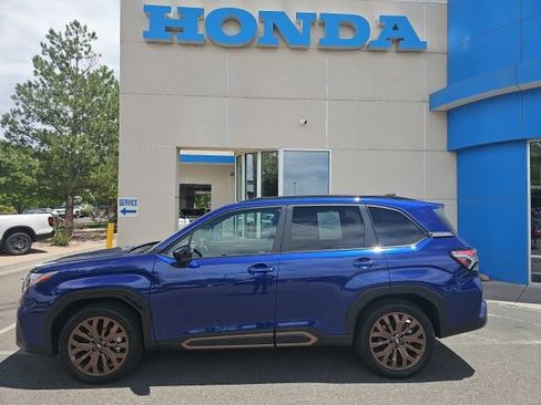 Used 2025 Subaru Forester Sport w/ Popular Package #2 AWD/4WD image 2