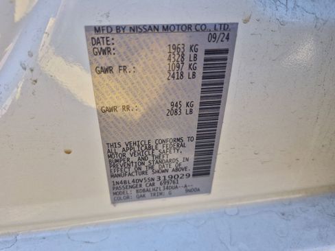 Used 2025 Nissan Altima 2.5 SV image 13