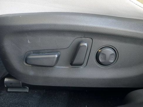 Used 2023 Hyundai Kona SEL FWD image 18