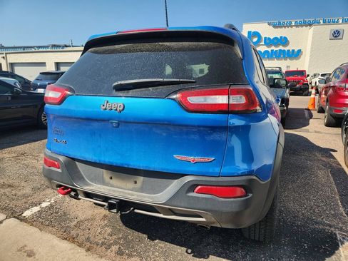 Used 2017 Jeep Cherokee Trailhawk w/ Comfort/Convenience Group AWD/4WD image 10