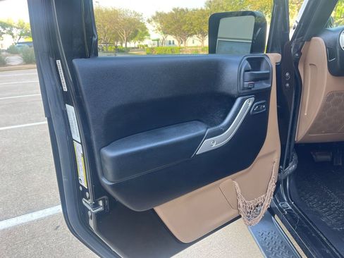 Used 2013 Jeep Wrangler Sahara w/ Connectivity Group image 14