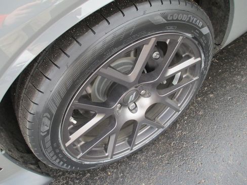 Used 2019 Dodge Challenger R/T Scat Pack image 11