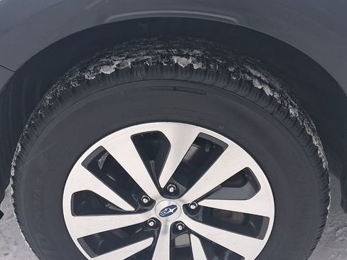 Used 2023 Subaru Outback 2.5i image 11