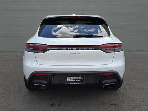 Certified 2025 Porsche Macan image 8