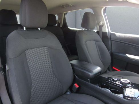 Used 2023 Kia Sportage LX AWD/4WD image 10