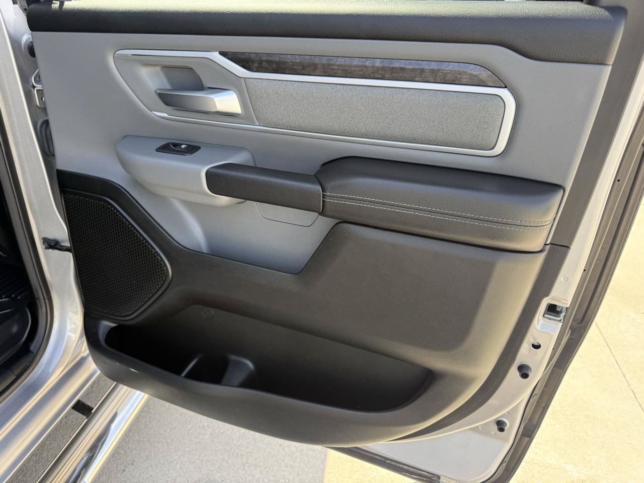 Used 2020 RAM 1500 Big Horn AWD/4WD image 19