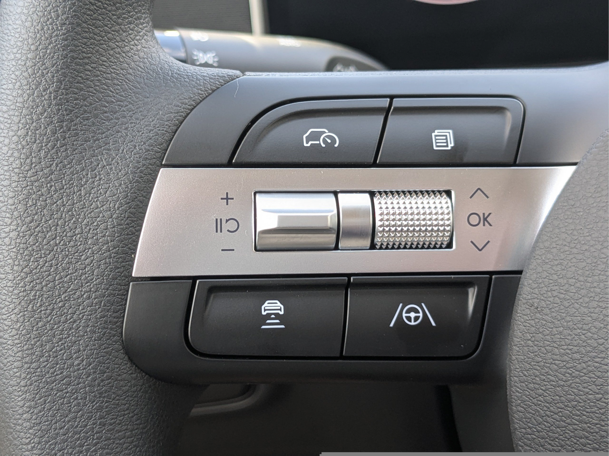 New 2026 Hyundai Tucson SEL Plus FWD image 30