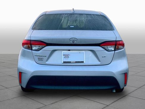 Used 2024 Toyota Corolla LE FWD image 5