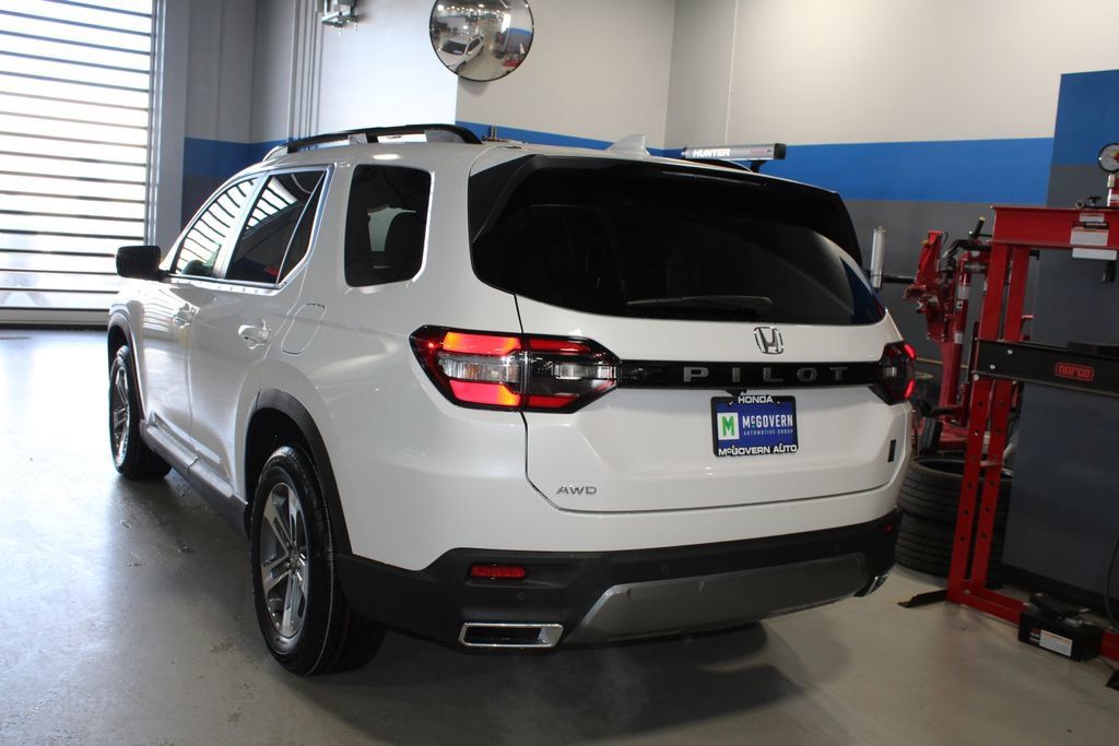 New 2026 Honda Pilot EX-L image 9