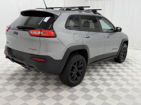 Used 2015 Jeep Cherokee Trailhawk w/ Comfort/Convenience Group image 8