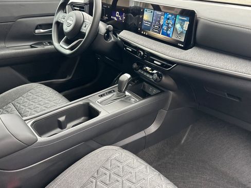 New 2026 Nissan Kicks SV image 16