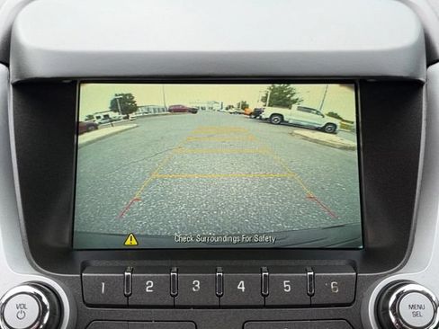 Used 2017 Chevrolet Equinox LS FWD image 5