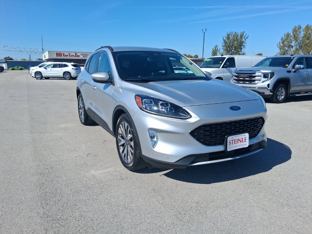 Used 2020 Ford Escape Titanium FWD image 4