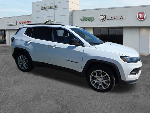 Used 2023 Jeep Compass Latitude AWD/4WD image 6