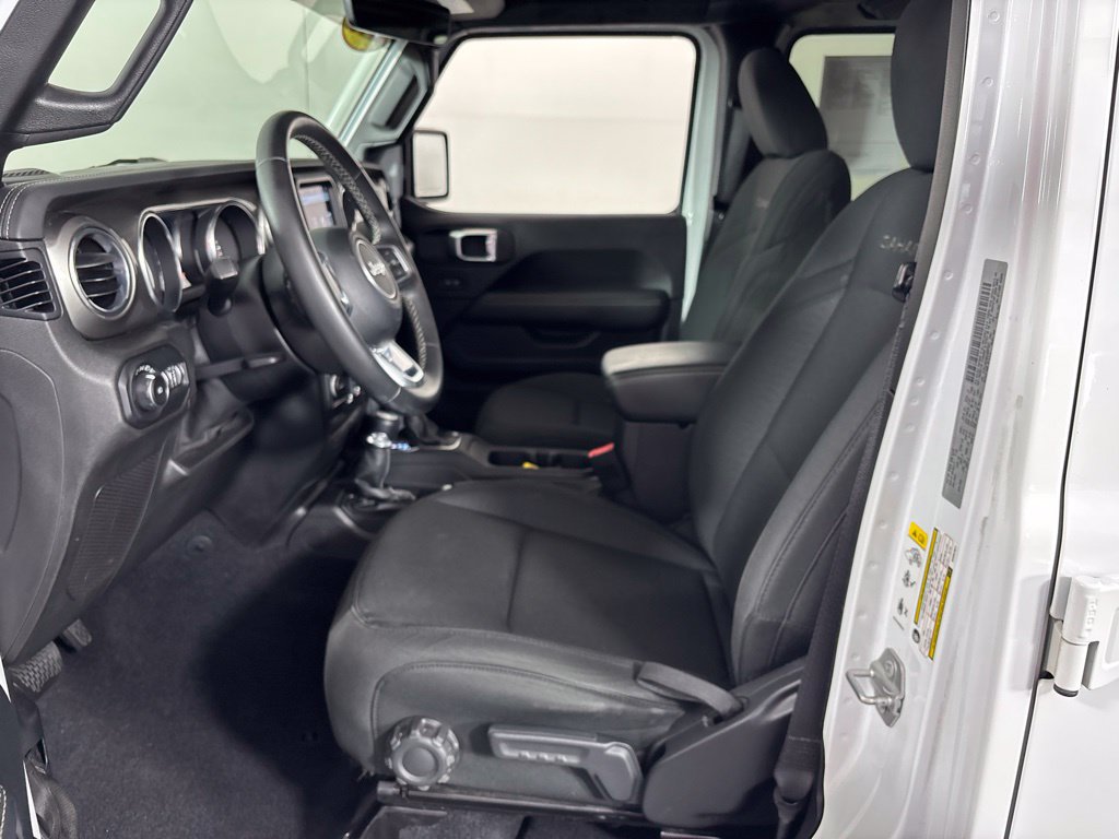 Used 2019 Jeep Wrangler Unlimited Sahara AWD/4WD image 21