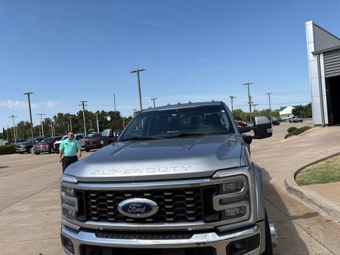 Used 2023 Ford F450 Lariat w/ Lariat Ultimate Package AWD/4WD image 9