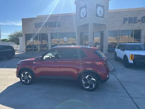 Used 2020 Hyundai Venue SEL w/ Convenience + Premium Package image 10