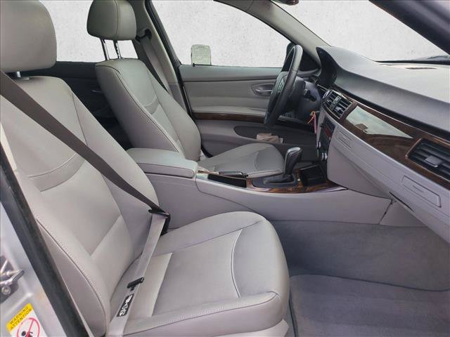 Used 2010 BMW 328i Sedan RWD image 19