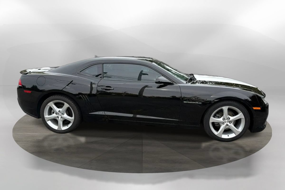 Used 2015 Chevrolet Camaro LT w/ RS Package RWD image 6