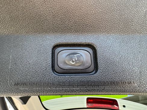 Used 2019 Ford Explorer Platinum AWD/4WD image 40