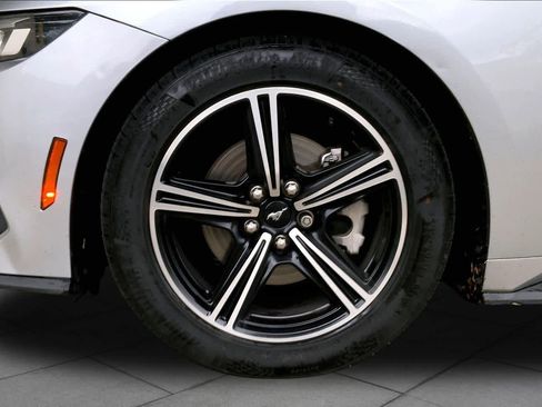 Used 2024 Ford Mustang Premium RWD image 9
