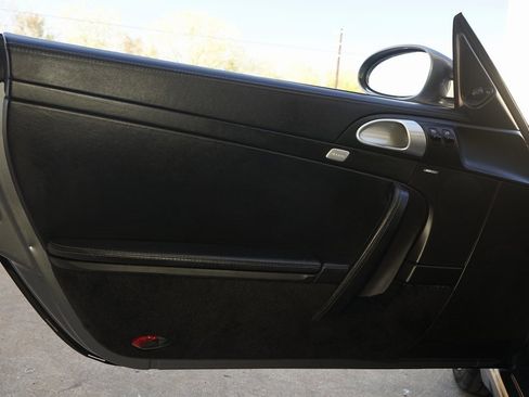 Used 2005 Porsche 911 Carrera image 19