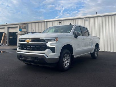New 2026 Chevrolet Silverado 1500 LT w/ LPO, Dark Essentials Package