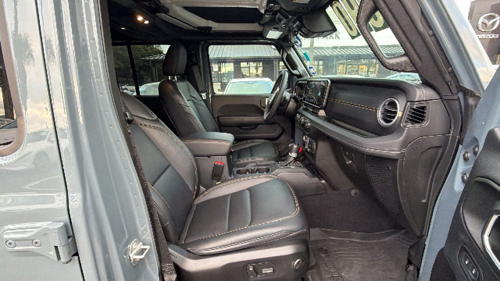 Used 2025 Jeep Gladiator Sport AWD/4WD image 29