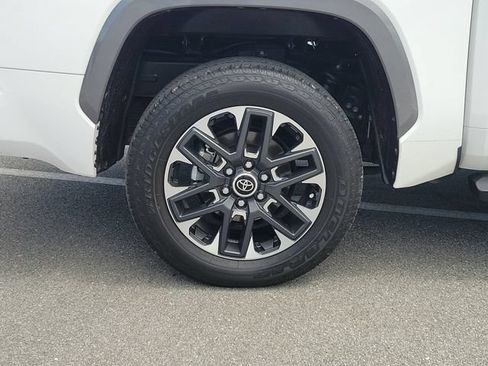 Used 2024 Toyota Tundra Limited w/ Power Package AWD/4WD image 7