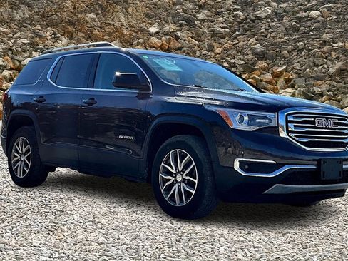 Used 2018 GMC Acadia SLE w/ Driver Alert Package I image 9