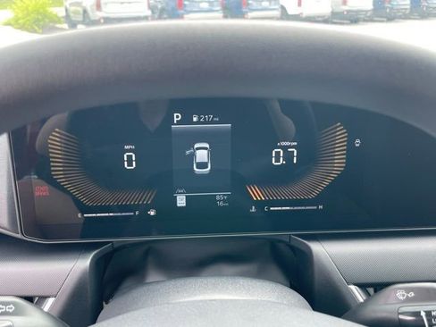 New 2025 Kia K4 LXS image 12