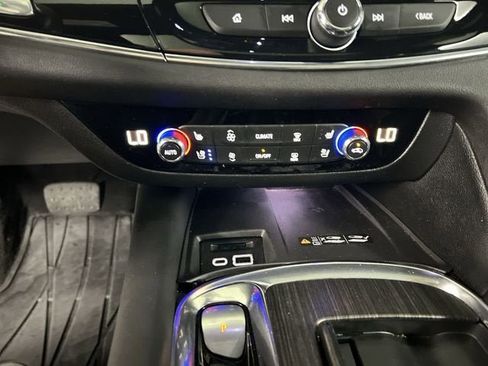 Certified 2024 Buick Enclave Avenir w/ Avenir Technology Package image 18