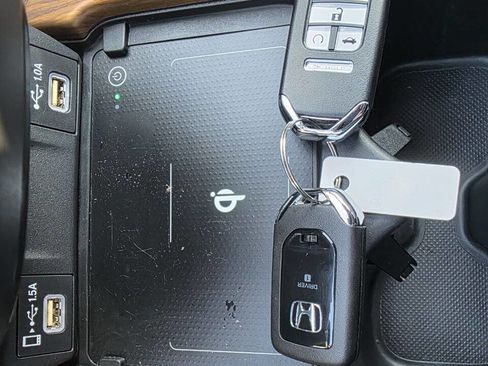 Used 2020 Honda CR-V Touring image 24